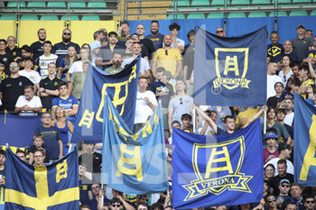 2022-08-07 - Hellas Verona fans show their support during Hellas Verona vs SSC Bari, round of 32° of Coppa Italia Frecciarossa 2022-23, at Marcantoni Bentegodi stadium of Verona (VR), Italy, on August 07, 2022. - HELLAS VERONA VS SSC BARI - ITALIAN CUP - SOCCER