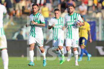 2022-08-08 - Matheus Henrique, Giacomo Raspadori and Domenico Berardi (US SASSUOLO) celebrate the goal  - MODENA FC VS US SASSUOLO - ITALIAN CUP - SOCCER