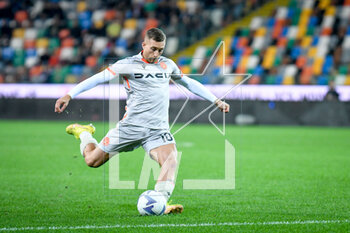 2022-10-19 - Udinese's Gerard Deulofeu portrait in action - UDINESE CALCIO VS AC MONZA - ITALIAN CUP - SOCCER