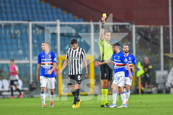 2022-10-20 - The Referee of the match Luca Zufferli
 to Udine
 Yellow card for Gerard Yepes Laut  (Sampdoria) - UC SAMPDORIA VS ASCOLI CALCIO - ITALIAN CUP - SOCCER