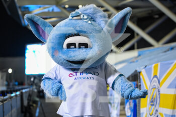 2022-01-23 - Manchester City Women?s mascot Moonchester before the Women's English championship, FA Women's Super League football match between Manchester City and Arsenal FC on January 23, 2022 at the Sport City Academy Stadium in Manchester, England - MANCHESTER CITY VS ARSENAL FC - ENGLISH FA WOMEN'S SUPER LEAGUE - SOCCER