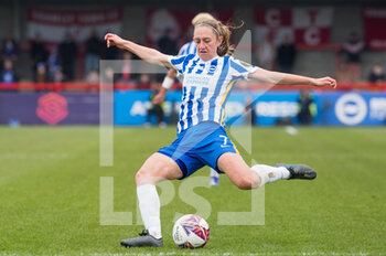 2022-01-23 - Brighton & Hove Albion Women's Midfielder Aileen Whelan (7) during the Women's English championship, FA Women's Super League football match between Brighton and Hove Albion and Chelsea on January 23, 2022 at The People's Pension Stadium, Crawley, England - BRIGHTON AND HOVE ALBION VS CHELSEA - ENGLISH FA WOMEN'S SUPER LEAGUE - SOCCER