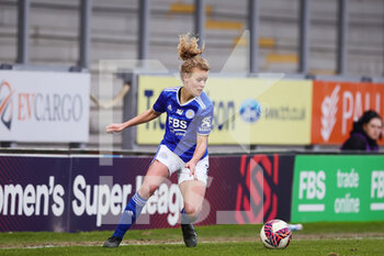 2022-01-23 - Leicester City Defender Esmee De Graaf during the Women's English championship, FA Women's Super League football match between Leicester CIty and Aston Villa on January 23, 2022 at the Pirelli Stadium, Burton upon Trent, England - LEICESTER CITY VS ASTON VILLA - ENGLISH FA WOMEN'S SUPER LEAGUE - SOCCER