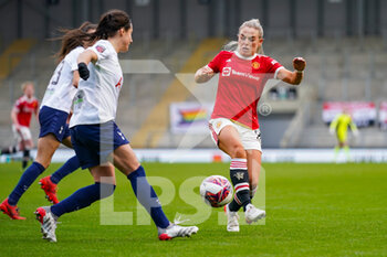 2022-01-23 - Manchester United defender Kirsty Smith (20) during the Women's English championship, FA Women's Super League football match between Manchester United and Tottenham Hotspur on January 23, 2022 at Leigh Sports Village, Leigh, England - MANCHESTER UNITED VS TOTTENHAM HOTSPUR - ENGLISH FA WOMEN'S SUPER LEAGUE - SOCCER