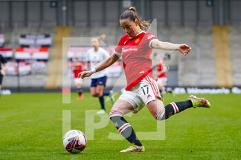 2022-01-23 - Manchester United defender Ona Batlle (17) during the Women's English championship, FA Women's Super League football match between Manchester United and Tottenham Hotspur on January 23, 2022 at Leigh Sports Village, Leigh, England - MANCHESTER UNITED VS TOTTENHAM HOTSPUR - ENGLISH FA WOMEN'S SUPER LEAGUE - SOCCER