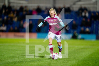2022-01-26 - West Ham United midfielder Katerina Svitkova (10) during the Women's English championship, FA Women's Super League football match between Chelsea and West Ham United on January 26, 2022 at Kingsmeadow in Kingston, England - CHELSEA VS WEST HAM UNITED - ENGLISH FA WOMEN'S SUPER LEAGUE - SOCCER