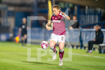 2022-01-26 - West Ham United forward Claudia Walker during the Women's English championship, FA Women's Super League football match between Chelsea and West Ham United on January 26, 2022 at Kingsmeadow in Kingston, England - CHELSEA VS WEST HAM UNITED - ENGLISH FA WOMEN'S SUPER LEAGUE - SOCCER