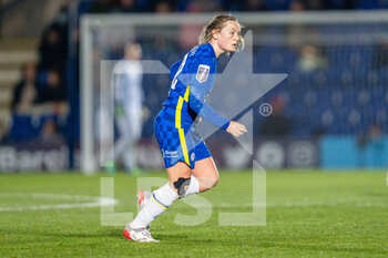 2022-01-26 - Chelsea midfielder Erin Cuthbert (22) during the Women's English championship, FA Women's Super League football match between Chelsea and West Ham United on January 26, 2022 at Kingsmeadow in Kingston, England - CHELSEA VS WEST HAM UNITED - ENGLISH FA WOMEN'S SUPER LEAGUE - SOCCER