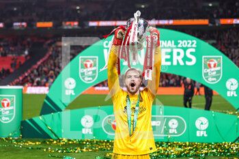 2022-02-27 - Caoimhin Kelleher (62) of Liverpool celebrates with the cup during the English League Cup, Carabao Cup Final football match between Chelsea and Liverpool on February 27, 2022 at Wembley Stadium in London, England - FINAL - CHELSEA VS LIVERPOOL - ENGLISH LEAGUE CUP - SOCCER