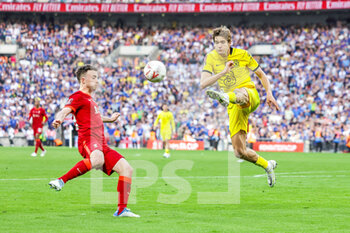 2022-05-14 - Marcos Alonso (3) of Chelsea clears the ball during the English FA Cup, Final football match between Chelsea and Liverpool on May 14, 2022 at Wembley Stadium in London, England - FINAL - CHELSEA VS LIVERPOOL - ENGLISH LEAGUE CUP - SOCCER