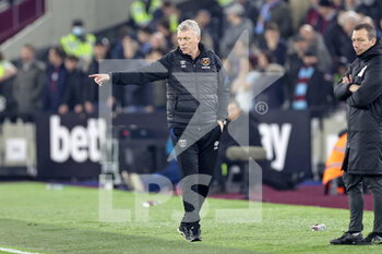 2022-01-12 - David Moyes Manager of West Ham United during the English championship Premier League football match between West Ham United and Norwich City on 12 January 2022 at the London Stadium in London, England - WEST HAM UNITED VS NORWICH CITY - ENGLISH PREMIER LEAGUE - SOCCER