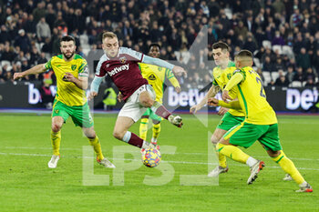 2022-01-12 - Jarrod Bowen (20) of West Ham United during the English championship Premier League football match between West Ham United and Norwich City on 12 January 2022 at the London Stadium in London, England - WEST HAM UNITED VS NORWICH CITY - ENGLISH PREMIER LEAGUE - SOCCER