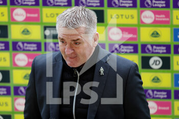 2022-01-15 - Dean Smith Manager of Norwich City during the English championship Premier League football match between Norwich City and Everton on January 15, 2022 at Carrow Road in Norwich, England - NORWICH CITY VS EVERTON - ENGLISH PREMIER LEAGUE - SOCCER