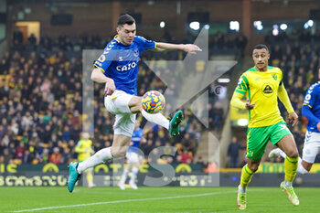 2022-01-15 - Michael Keane (5) of Everton during the English championship Premier League football match between Norwich City and Everton on January 15, 2022 at Carrow Road in Norwich, England - NORWICH CITY VS EVERTON - ENGLISH PREMIER LEAGUE - SOCCER