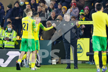 2022-01-15 - Dean Smith Manager of Norwich City at full time during the English championship Premier League football match between Norwich City and Everton on January 15, 2022 at Carrow Road in Norwich, England - NORWICH CITY VS EVERTON - ENGLISH PREMIER LEAGUE - SOCCER