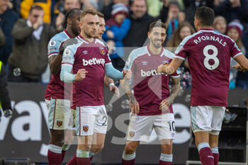 2022-01-16 - West Ham United striker Jarrod Bowen (20) celebrates his goal 1-1 during the English championship Premier League football match between West Ham United and Leeds United on January 16, 2022 at the London Stadium in London, England - WEST HAM UNITED VS LEEDS UNITED - ENGLISH PREMIER LEAGUE - SOCCER