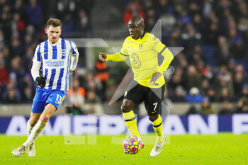 2022-01-19 - Chelsea Defender Ngolo Kante and Brighton and Hove Albion midfielder Pascal Gross during the English championship Premier League football match between Brighton and Hove Albion and Chelsea on January 18, 2022 at the American Express Community Stadium in Brighton and Hove, England - BRIGHTON AND HOVE ALBION VS CHELSEA - ENGLISH PREMIER LEAGUE - SOCCER