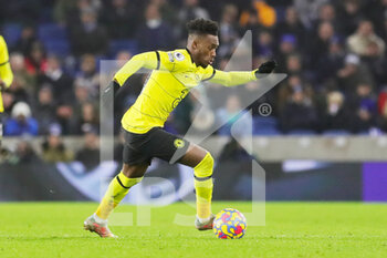 2022-01-19 - Chelsea Midfielder Callum Hudson-Odoi during the English championship Premier League football match between Brighton and Hove Albion and Chelsea on January 18, 2022 at the American Express Community Stadium in Brighton and Hove, England - BRIGHTON AND HOVE ALBION VS CHELSEA - ENGLISH PREMIER LEAGUE - SOCCER