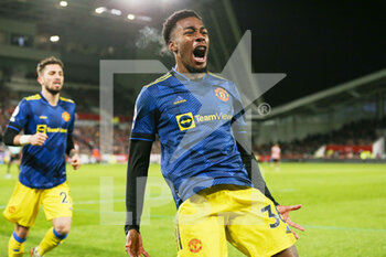 2022-01-20 - Manchester United Forward Anthony Elanga of Manchester United celebrates his goal 0-1 during the English championship Premier League football match between Brentford and Manchester United on January 19, 2022 at Brentford Community Stadium in Brentford, England - BRENTFORD VS MANCHESTER UNITED - ENGLISH PREMIER LEAGUE - SOCCER