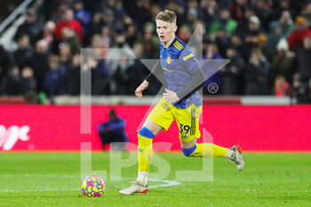 2022-01-20 - Manchester United Midfielder Scott McTominay during the English championship Premier League football match between Brentford and Manchester United on January 19, 2022 at Brentford Community Stadium in Brentford, England - BRENTFORD VS MANCHESTER UNITED - ENGLISH PREMIER LEAGUE - SOCCER