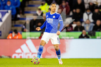 2022-01-19 - Leicester City Midfielder Youri Tielemans during the English championship Premier League football match between Leicester City and Tottenham Hotspur on January 19, 2022 at the King Power Stadium in Leicester, England - LEICESTER CITY VS TOTTENHAM HOTSPUR - ENGLISH PREMIER LEAGUE - SOCCER