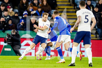 2022-01-19 - Harry Kane (10) of Tottenham during the English championship Premier League football match between Leicester City and Tottenham Hotspur on January 19, 2022 at the King Power Stadium in Leicester, England - LEICESTER CITY VS TOTTENHAM HOTSPUR - ENGLISH PREMIER LEAGUE - SOCCER