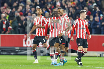 2022-01-22 - Ivan Toney (17) of Brentford celebrates a goal 1-1 during the English championship Premier League football match between Brentford and Wolverhampton Wanderers on January 22, 2022 at Brentford Community Stadium in Brentford, England - BRENTFORD VS WOLVERHAMPTON WANDERERS - ENGLISH PREMIER LEAGUE - SOCCER