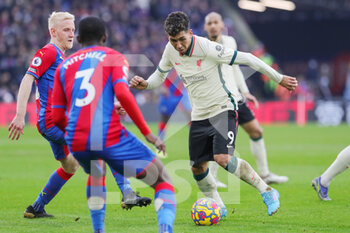 2022-01-24 - Liverpool striker Roberto Firmino during the English championship Premier League football match between Crystal Palace and Liverpool on January 23, 2022 at Selhurst Park in London, England - CRYSTAL PALACE VS LIVERPOOL - ENGLISH PREMIER LEAGUE - SOCCER