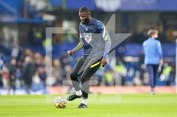 2022-01-23 - Antonio Rudiger (2) of Chelsea warms up during the English championship Premier League football match between Chelsea and Tottenham Hotspur on January 23, 2022 at Stamford Bridge in London, England - CHELSEA VS TOTTENHAM HOTSPUR - ENGLISH PREMIER LEAGUE - SOCCER