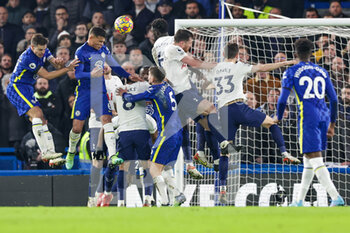 2022-01-23 - Thiago Silva (6) of Chelsea heads towards goal during the English championship Premier League football match between Chelsea and Tottenham Hotspur on January 23, 2022 at Stamford Bridge in London, England - CHELSEA VS TOTTENHAM HOTSPUR - ENGLISH PREMIER LEAGUE - SOCCER
