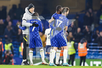2022-01-23 - Thomas Tuchel Manager of Chelsea celebrates with Ngolo Kante at full time during the English championship Premier League football match between Chelsea and Tottenham Hotspur on January 23, 2022 at Stamford Bridge in London, England - CHELSEA VS TOTTENHAM HOTSPUR - ENGLISH PREMIER LEAGUE - SOCCER