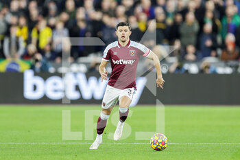 2022-02-08 - Aaron Cresswell (3) of West Ham United during the English championship Premier League football match between West Ham United and Watford on February 8, 2022 at the London Stadium in London, England - WEST HAM UNITED VS WATFORD - ENGLISH PREMIER LEAGUE - SOCCER
