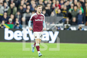 2022-02-08 - Jarrod Bowen (20) of West Ham United scores a goal and celebrates 1-0 during the English championship Premier League football match between West Ham United and Watford on February 8, 2022 at the London Stadium in London, England - WEST HAM UNITED VS WATFORD - ENGLISH PREMIER LEAGUE - SOCCER