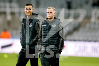 2022-02-08 - Everton midfielder Donny van de Beek ahead of the English championship Premier League football match between Newcastle United and Everton on February 8, 2022 at St James's Park in Newcastle, England - NEWCASTLE UNITED VS EVERTON - ENGLISH PREMIER LEAGUE - SOCCER