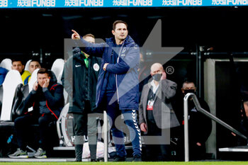 2022-02-08 - Everton Manager Frank Lampard during the English championship Premier League football match between Newcastle United and Everton on February 8, 2022 at St James's Park in Newcastle, England - NEWCASTLE UNITED VS EVERTON - ENGLISH PREMIER LEAGUE - SOCCER