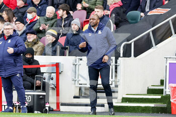 2022-02-12 - Patrick Vieira Manager of Crystal Palace during the English championship Premier League football match between Brentford and Crystal Palace on February 12, 2022 at Brentford Community Stadium in Brentford, England - BRENTFORD VS CRYSTAL PALACE - ENGLISH PREMIER LEAGUE - SOCCER