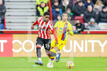 2022-02-12 - Shandon Baptiste (26) of Brentford during the English championship Premier League football match between Brentford and Crystal Palace on February 12, 2022 at Brentford Community Stadium in Brentford, England - BRENTFORD VS CRYSTAL PALACE - ENGLISH PREMIER LEAGUE - SOCCER