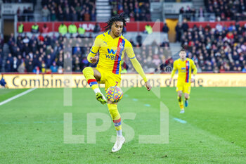 2022-02-12 - Michael Olise (7) of Crystal Palace during the English championship Premier League football match between Brentford and Crystal Palace on February 12, 2022 at Brentford Community Stadium in Brentford, England - BRENTFORD VS CRYSTAL PALACE - ENGLISH PREMIER LEAGUE - SOCCER