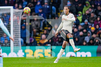 2022-02-13 - Liverpool defender Virgil van Dijk during the English championship Premier League football match between Burnley and Liverpool on February 13, 2022 at Turf Moor in Burnley, England - BURNLEY VS LIVERPOOL - ENGLISH PREMIER LEAGUE - SOCCER