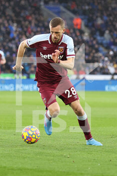 2022-02-13 - West Ham United midfielder Tomas Soucek during the English championship Premier League football match between Leicester City and West Ham United on February 13, 2022 at the King Power Stadium in Leicester, England - LEICESTER CITY VS WEST HAM UNITED - ENGLISH PREMIER LEAGUE - SOCCER