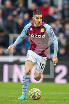 2022-02-13 - Aston Villa's Emiliano Buendia during the English championship Premier League football match between Newcastle United and Aston Villa on February 13, 2022 at St James' Park in Newcastle, England - NEWCASTLE UNITED VS ASTON VILLA - ENGLISH PREMIER LEAGUE - SOCCER