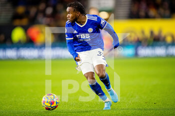 2022-02-20 - Leicester City Forward Ademola Lookman during the English championship Premier League football match between Wolverhampton Wanderers and Leicester City on February 20, 2022 at Molineux stadium in Wolverhampton, England - WOLVERHAMPTON WANDERERS VS LEICESTER CITY - ENGLISH PREMIER LEAGUE - SOCCER