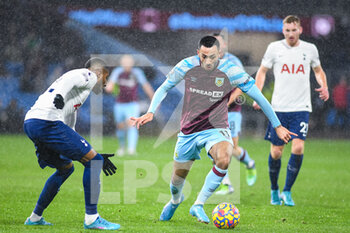 2022-02-23 - Burnley midfielder Dwight McNeil during the English championship Premier League football match between Burnley and Tottenham Hotspur on February 23, 2022 at Turf Moor in Burnley, England - BURNLEY VS TOTTENHAM HOTSPUR - ENGLISH PREMIER LEAGUE - SOCCER