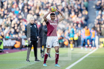 2022-02-27 - West Ham United defender Ben Johnson during the English championship Premier League football match between West Ham United and Wolverhampton Wanderers on February 27, 2022 at the London Stadium in London, England - WEST HAM UNITED VS WOLVERHAMPTON WANDERERS - ENGLISH PREMIER LEAGUE - SOCCER