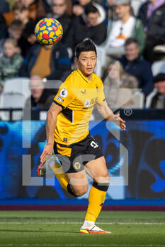 2022-02-27 - Wolverhampton Wanderers forward Hwang Hee-chan during the English championship Premier League football match between West Ham United and Wolverhampton Wanderers on February 27, 2022 at the London Stadium in London, England - WEST HAM UNITED VS WOLVERHAMPTON WANDERERS - ENGLISH PREMIER LEAGUE - SOCCER
