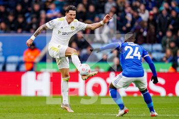 2022-03-05 - Leeds United defender Robin Koch during the English championship Premier League football match between Leicester City and Leeds United on March 5, 2022 at the King Power Stadium in Leicester, England - LEICESTER CITY VS LEEDS UNITED - ENGLISH PREMIER LEAGUE - SOCCER