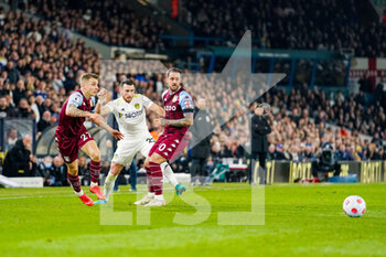 2022-03-10 - Leeds United midfielder Jack Harrison (22) and Lucas Digne, Danny Ings of Aston Villa during the English championship Premier League football match between Leeds United and Aston Villa on March 10, 2022 at Elland Road in Leeds, England - LEEDS UNITED VS ASTON VILLA - ENGLISH PREMIER LEAGUE - SOCCER