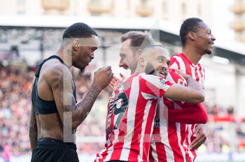 2022-03-12 - Brentford forward Ivan Toney (17) celebrates his goal 1-0 with Christian Eriksen, Bryan Mbeumo, Ethan Pinnock during the English championship Premier League football match between Brentford and Burnley on March 12, 2022 at Brentford Community Stadium in Brentford, England - BRENTFORD VS BURNLEY - ENGLISH PREMIER LEAGUE - SOCCER