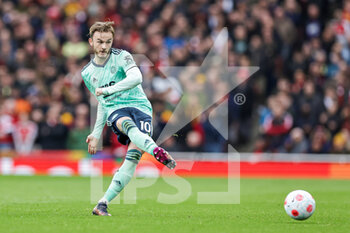 2022-03-13 - James Maddison (10) of Leicester City during the English championship Premier League football match between Arsenal and Leicester City on March 13, 2022 at the Emirates Stadium in London, England - ARSENAL VS LEICESTER CITY - ENGLISH PREMIER LEAGUE - SOCCER