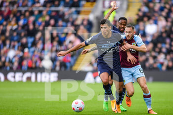 2022-04-02 - Manchester City's midfielder Rodri during the English championship Premier League football match between Burnley and Manchester City on April 2, 2022 at Turf Moor in Burnley, England - BURNLEY VS MANCHESTER CITY - ENGLISH PREMIER LEAGUE - SOCCER
